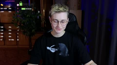 J online show from April 4, 2026, 8:39 pm