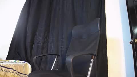 Snapshot of joan_silva chatting on November 27, 2025, 4:47 am joan_silva online show from November 27, 2025, 4:47 am