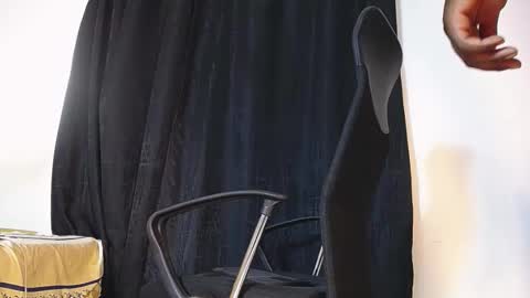 Snapshot of joan_silva chatting on November 28, 2025, 1:36 pm joan_silva online show from November 28, 2025, 1:36 pm