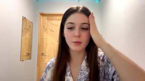 Adel online show from January 7, 2026, 7:05 pm