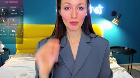 Joan online show from January 18, 2026, 2:15 am