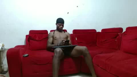 Snapshot of joao_leao chatting on December 6, 2024, 11:44 am joao_leao online show from December 6, 2024, 11:44 am