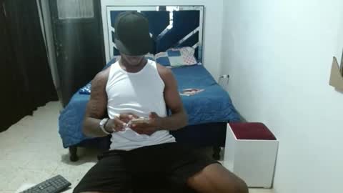 Snapshot of joao_leao chatting on September 9, 2025, 7:35 pm joao_leao online show from September 9, 2025, 7:35 pm