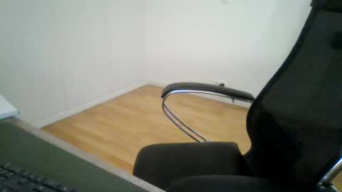 joaodias_18 online show from June 17, 2026, 4:41 pm