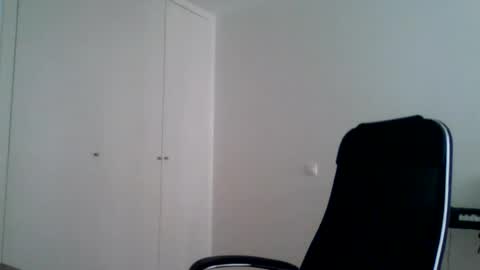 joaodias_18 online show from August 3, 2026, 9:04 am
