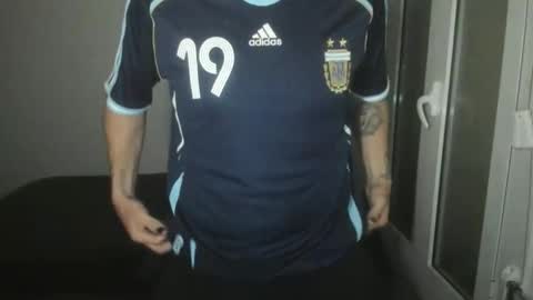 Snapshot of joaquin420_hot chatting on February 11, 2026, 5:23 am joaquin420_hot online show from February 11, 2026, 5:23 am