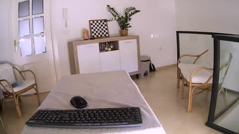 joc bi nice online show from October 23, 2025, 11:42 am