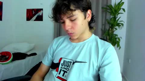 Snapshot of joe23___ chatting on February 6, 2026, 9:34 am Joe online show from February 6, 2026, 9:34 am