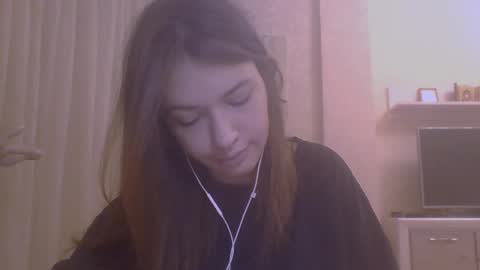 Jennifer online show from October 13, 2025, 4:18 pm