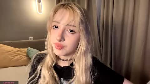 Snapshot of joellavaranda chatting on November 14, 2025, 3:22 pm Amaya online show from November 14, 2025, 3:22 pm