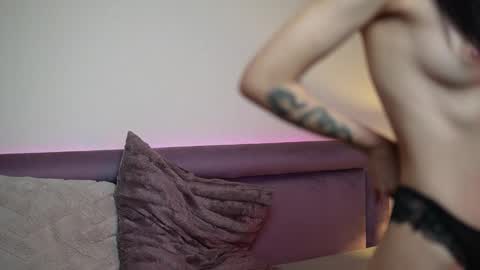 Snapshot of joelleapril chatting on November 12, 2025, 9:47 pm Joelle online show from November 12, 2025, 9:47 pm