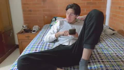 johan70nsexy online show from March 20, 2026, 9:41 pm