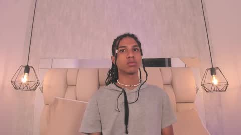 Johan  online show from October 1, 2025, 11:38 am