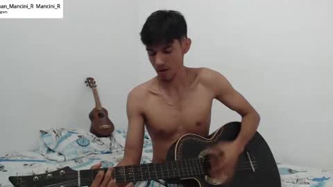 Snapshot of johan_mancini_r chatting on January 4, 2025, 12:59 pm johan_mancini_r online show from January 4, 2025, 12:59 pm