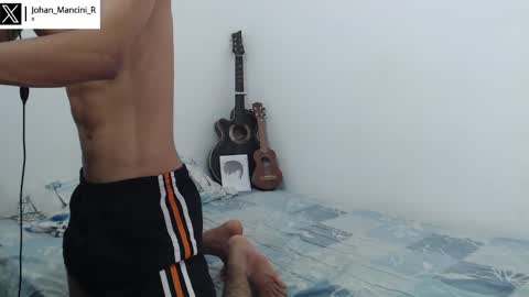 Snapshot of johan_mancini_r chatting on February 7, 2025, 7:17 pm johan_mancini_r online show from February 7, 2025, 7:17 pm