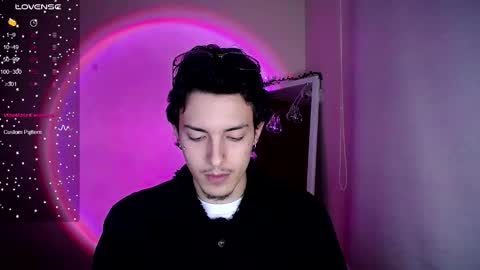 johan_parker222 online show from February 9, 2026, 1:31 am