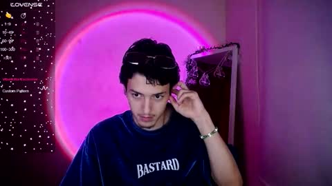 johan_parker222 online show from February 11, 2026, 1:54 am