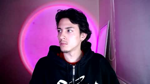 johan_parker222 online show from April 4, 2026, 10:18 pm