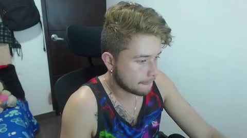 JOHAN independient model online show from October 24, 2025, 2:46 pm