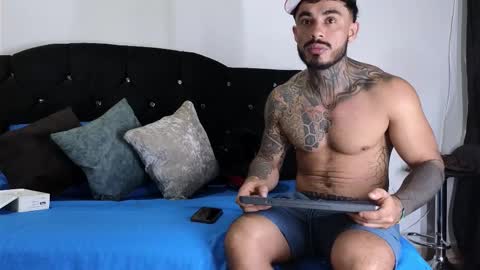 John  online show from October 3, 2025, 10:56 am