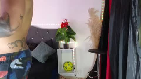 Snapshot of john_and_louis chatting on July 8, 2026, 12:09 pm John online show from July 8, 2026, 12:09 pm