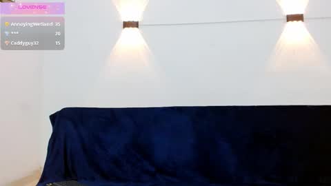 Snapshot of john_ssnow29 chatting on October 13, 2025, 10:59 am john_ssnow29 online show from October 13, 2025, 10:59 am