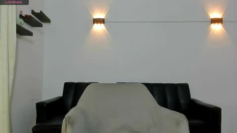 Snapshot of john_ssnow29 chatting on May 27, 2026, 12:13 pm john_ssnow29 online show from May 27, 2026, 12:13 pm