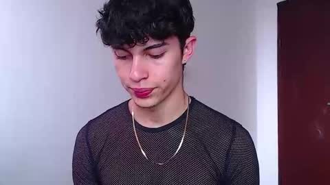 Snapshot of john_vichenso chatting on September 30, 2025, 9:09 pm John Vichenso online show from September 30, 2025, 9:09 pm