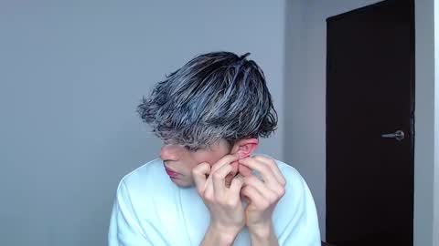 Snapshot of john_vichenso chatting on October 28, 2025, 10:34 pm John Vichenso online show from October 28, 2025, 10:34 pm