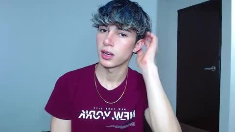 John Vichenso online show from November 19, 2025, 9:59 pm