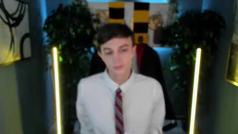 John online show from October 19, 2025, 6:14 am