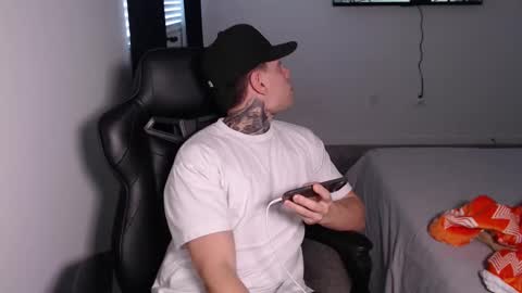 JAXX online show from January 11, 2026, 9:53 pm