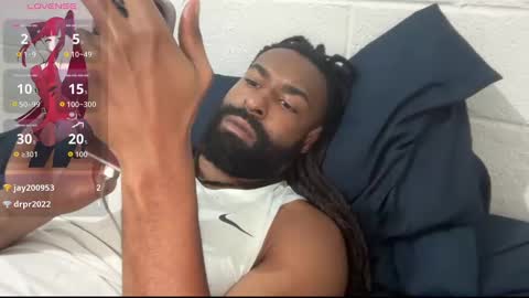 John Gabbana online show from October 1, 2025, 9:32 pm