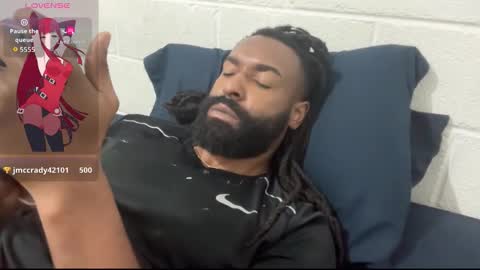 John Gabbana online show from October 5, 2025, 9:34 pm