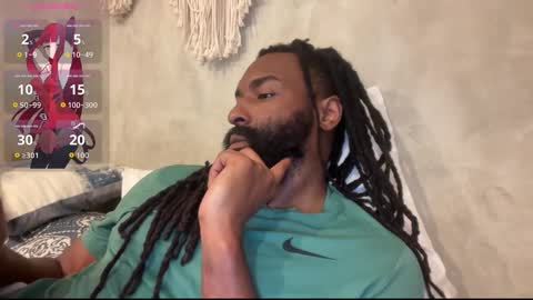 John Gabbana online show from October 12, 2025, 9:19 am