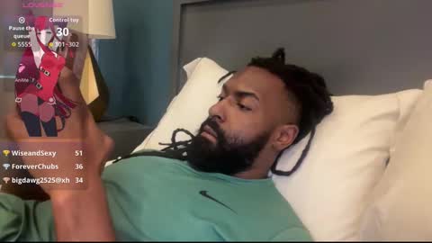 John Gabbana online show from November 8, 2025, 5:12 pm