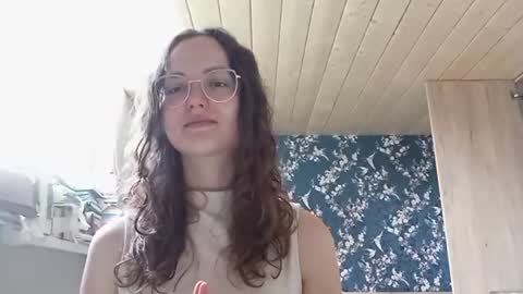johnieperretti online show from June 29, 2026, 7:03 am