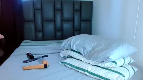 John Layton Independent Model online show from March 13, 2026, 12:12 pm