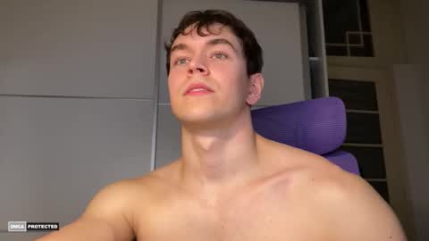 Snapshot of johnnnyhorny chatting on February 13, 2026, 7:32 pm Johnny online show from February 13, 2026, 7:32 pm