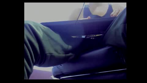 Johnny online show from November 7, 2025, 3:39 am