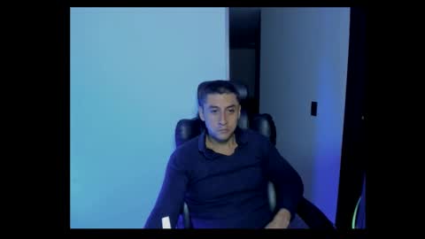 Johnny online show from November 12, 2025, 2:56 am