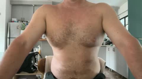 Johnny Blue Eyes online show from October 12, 2025, 11:53 am