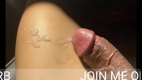 Snapshot of johnnyfun_xxx chatting on January 4, 2025, 4:23 am Johnnystrongarms online show from January 4, 2025, 4:23 am