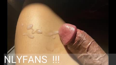 Snapshot of johnnyfun_xxx chatting on January 20, 2025, 3:37 am Johnnystrongarms online show from January 20, 2025, 3:37 am