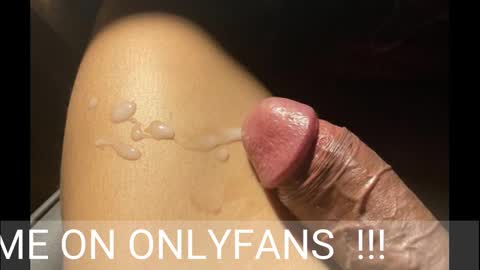 Snapshot of johnnyfun_xxx chatting on January 27, 2025, 12:43 am Johnnystrongarms online show from January 27, 2025, 12:43 am