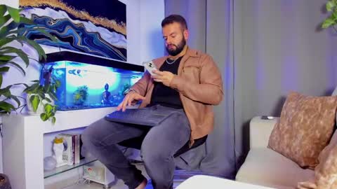 JOHNNY online show from January 29, 2025, 11:14 pm