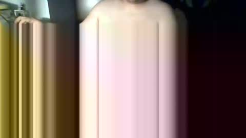 johnnyl1999 online show from February 14, 2025, 12:36 pm