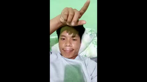 johnpauldcruz12 online show from December 3, 2025, 12:47 pm