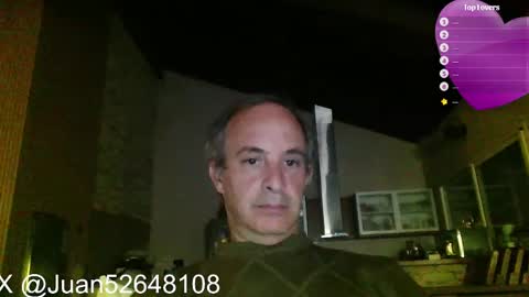 Snapshot of johnq_23 chatting on September 22, 2025, 12:34 am John online show from September 22, 2025, 12:34 am