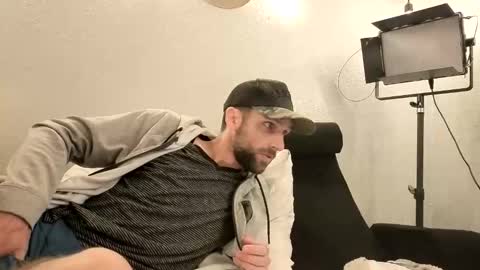 Snapshot of johnryantexas chatting on November 4, 2025, 2:54 am Give John Ryan A Thumbs Up online show from November 4, 2025, 2:54 am